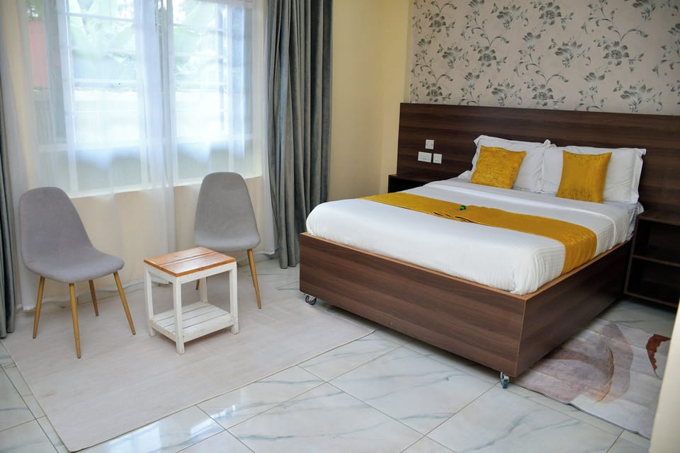 Single Room, Balcony | In-room safe, desk, laptop workspace, blackout drapes