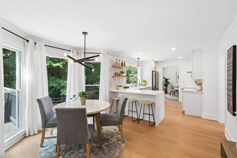 Breakfast Nook | Kitchen