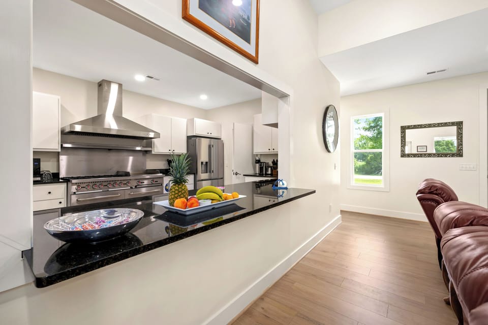 Comfort Double or Twin Room, Golf View | Private kitchen