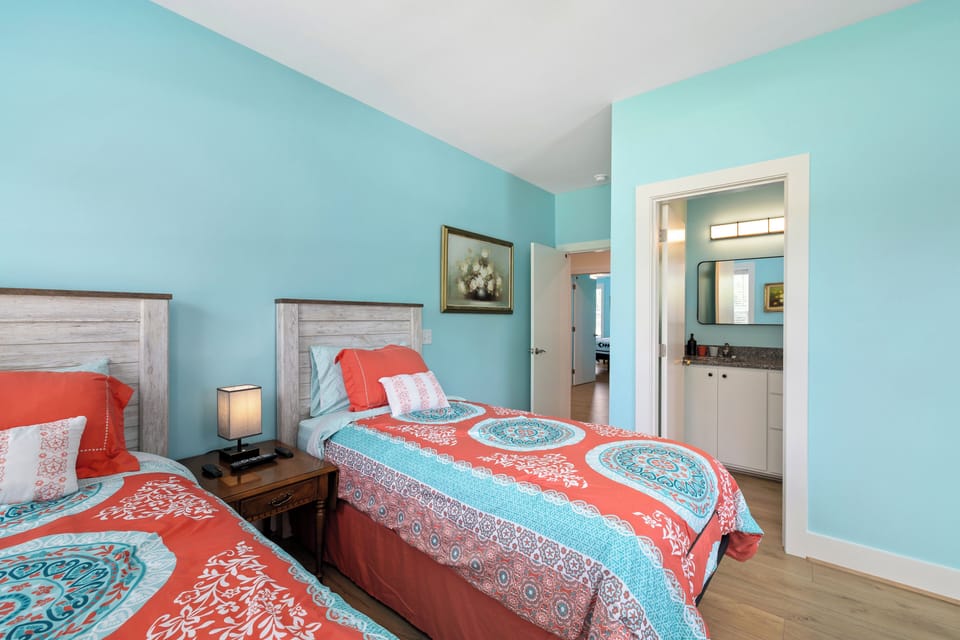 Comfort Double or Twin Room, Golf View | Iron/ironing board, free WiFi