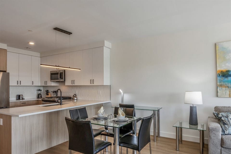 Princeton 1 Bedroom Dining Room