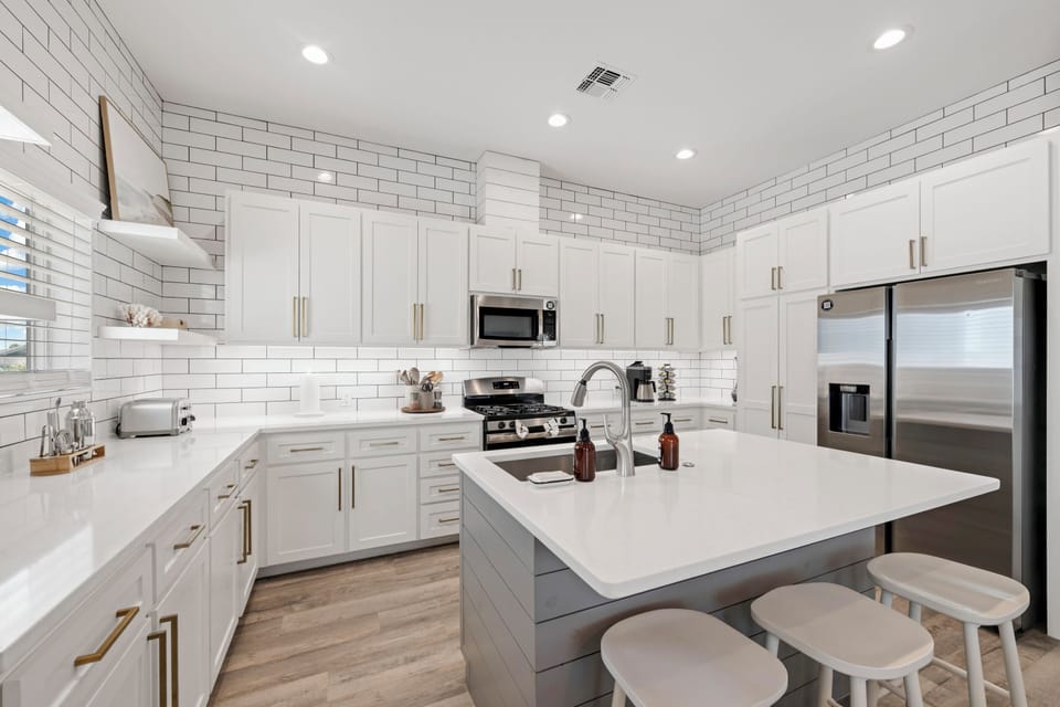 Fully stocked chef's kitchen