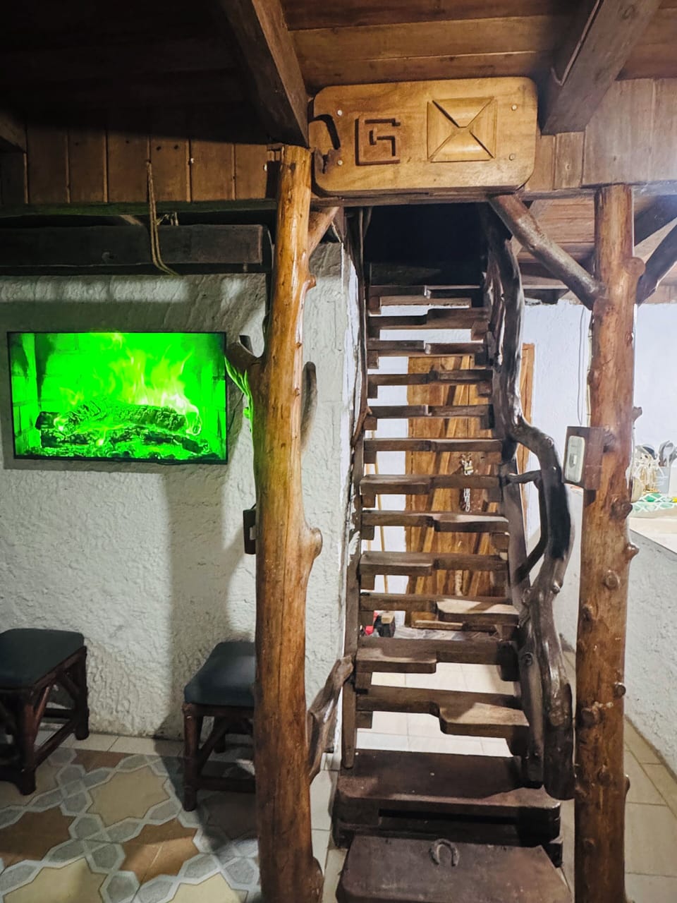 Basic Cabin | Interior