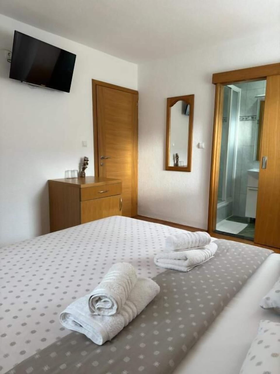 Double Room | Free WiFi