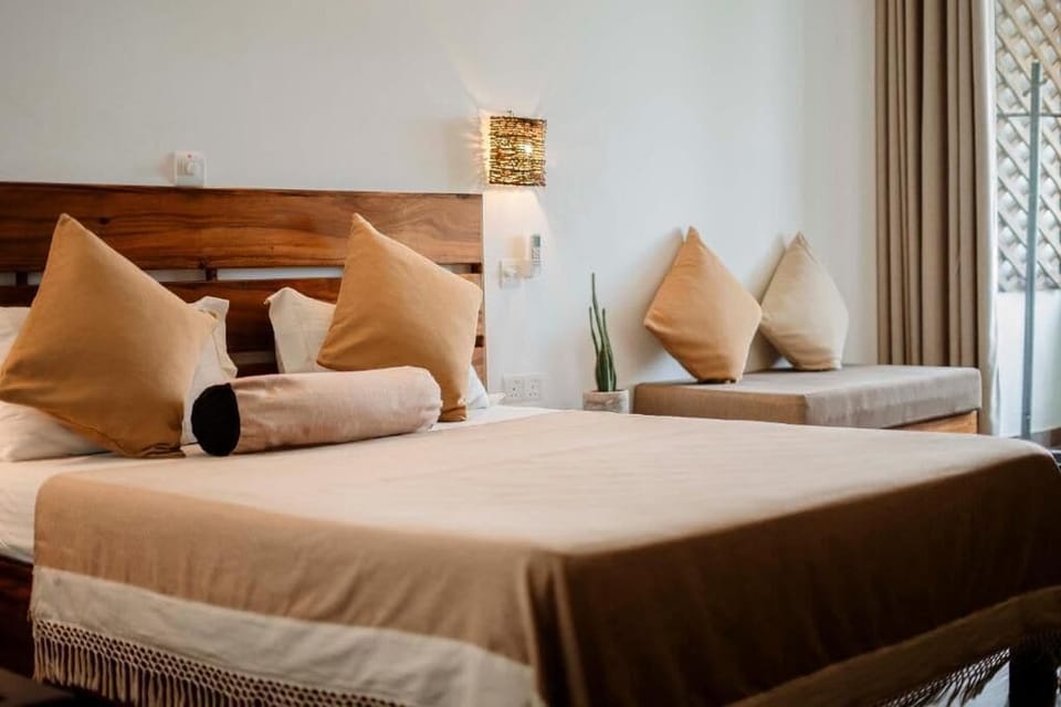 Deluxe Double Room, Ocean View | Laptop workspace, free WiFi