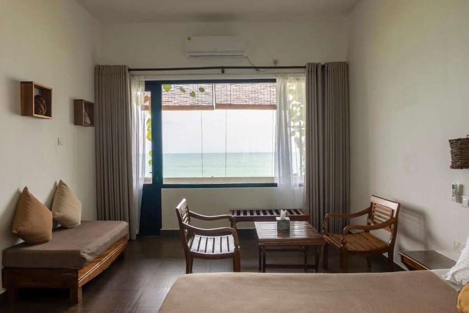 Deluxe Double Room, Ocean View | Laptop workspace, free WiFi