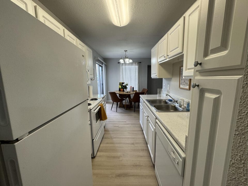 Well-equipped kitchen for preparing meals during your stay