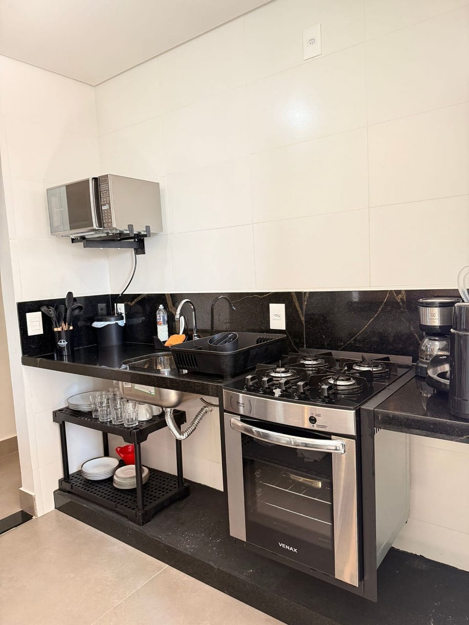 Apartment | Private kitchen | Electric kettle, toaster