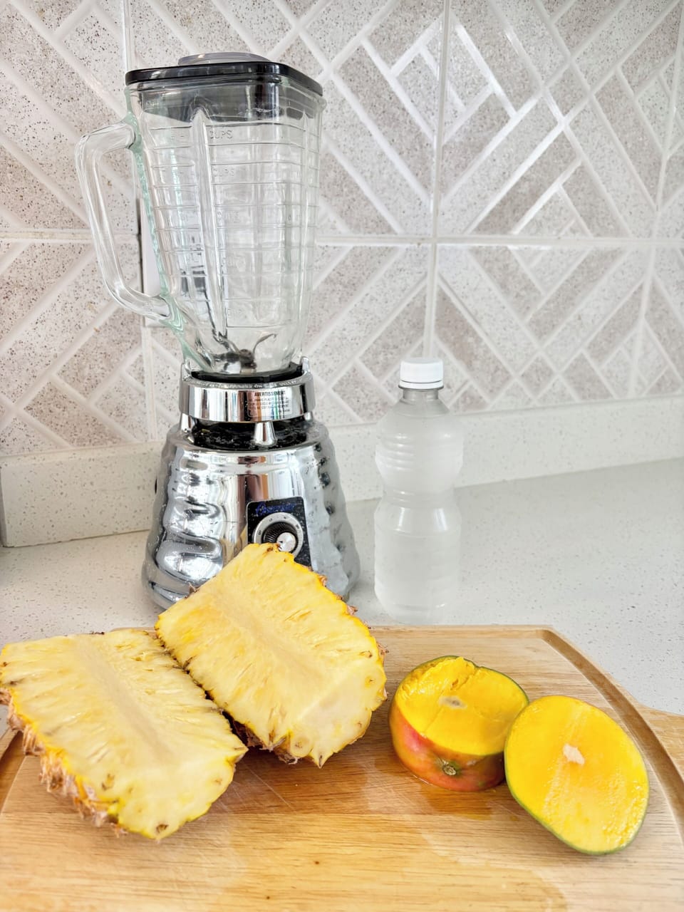 Make your own smoothie with local vendors near by. 