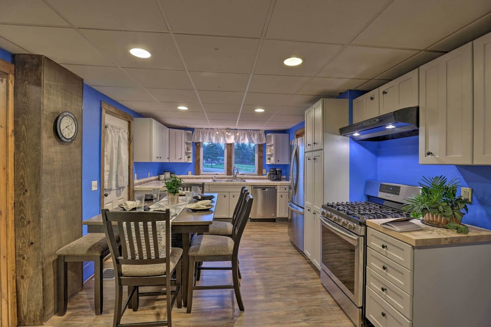 Main House | Kitchen & Dining Area | 1st Floor