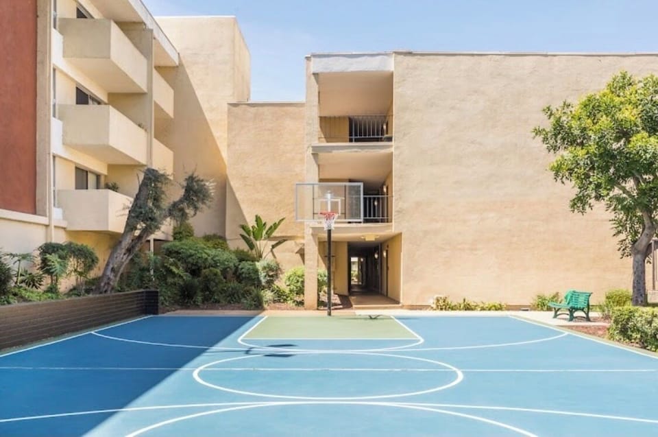 Sport court