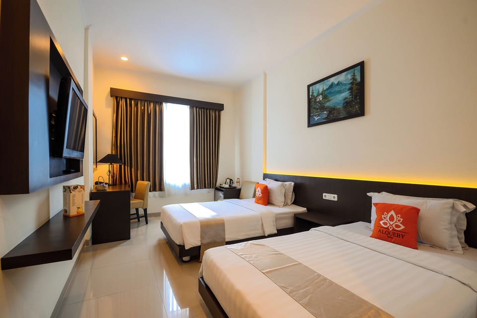 Deluxe Twin Room | Desk