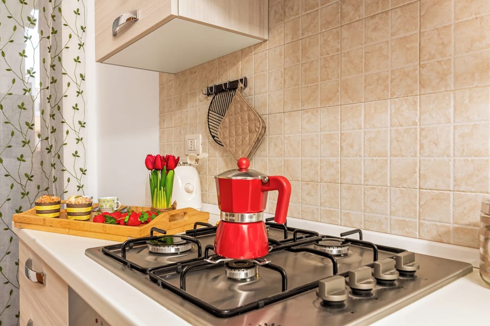 Family Apartment, 2 Bedrooms, Microwave (Le Dimore Del Sole) | Private kitchen