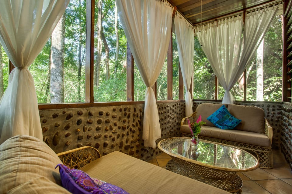 Cabin, 2 Bedrooms | Living room