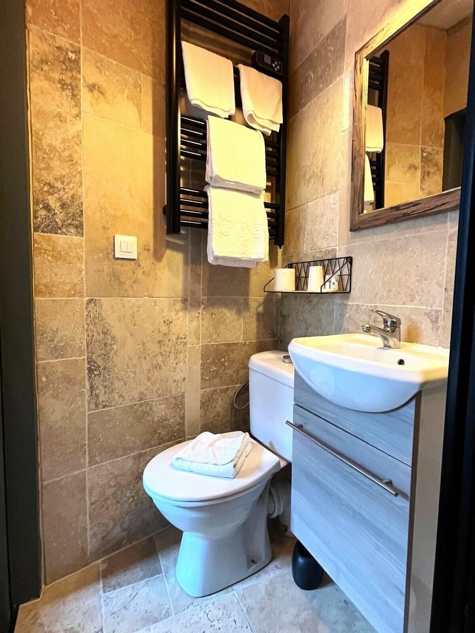 Superior Double Room, City View | Bathroom