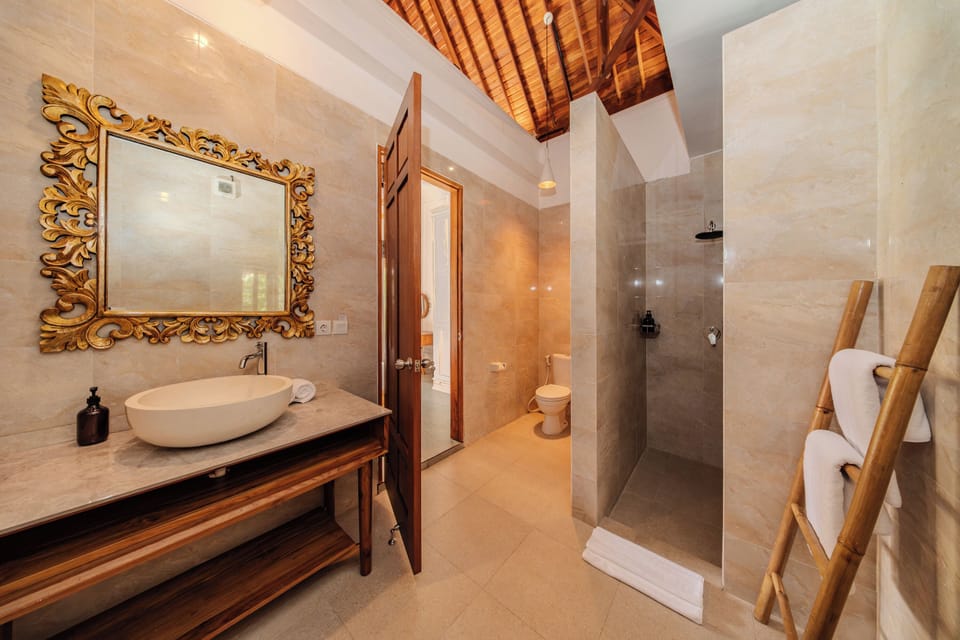 Family Villa, Pool View | Bathroom