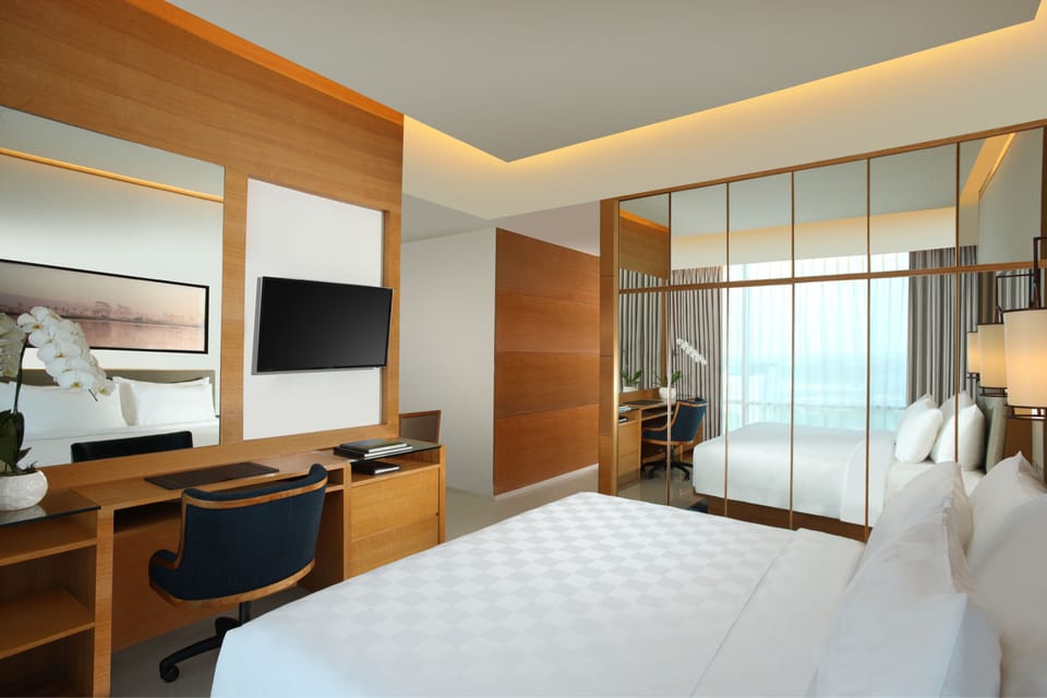 Premier Suite | Premium bedding, minibar, in-room safe, desk