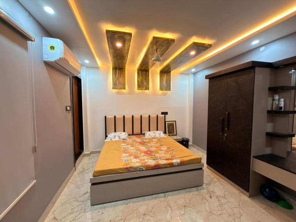 Deluxe Room | Rollaway beds, free WiFi, bed sheets