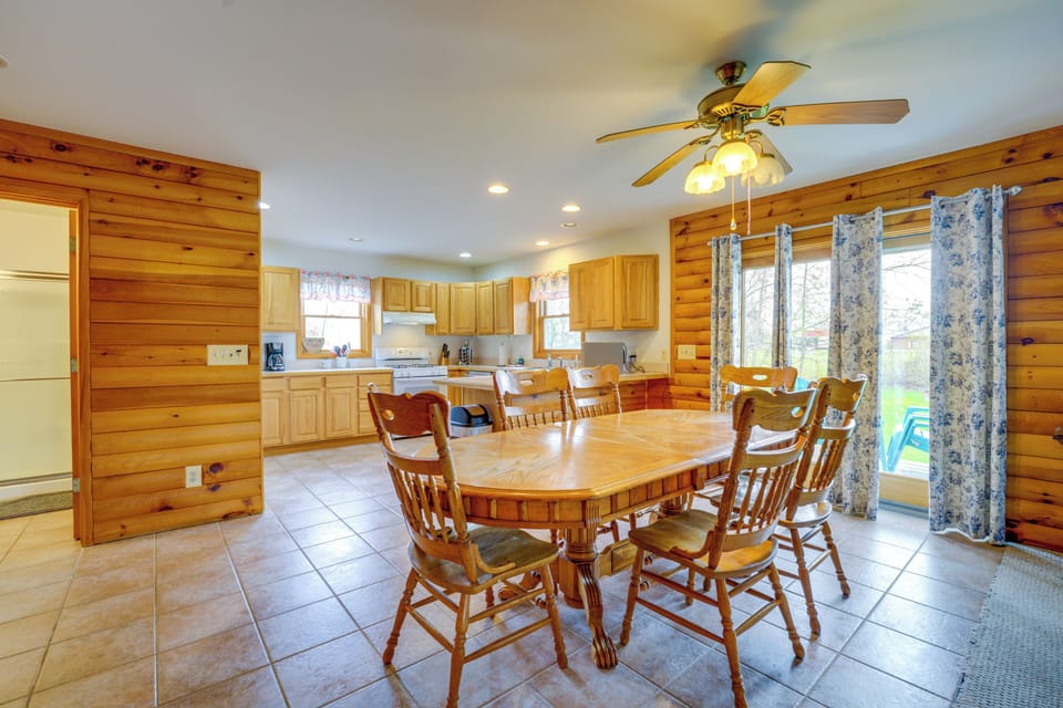 Dining Area | 1st Floor
