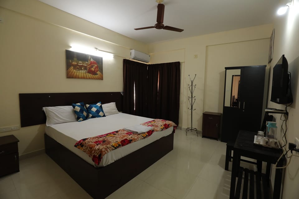 3BHK Apartment AC | WiFi (free), bed sheets