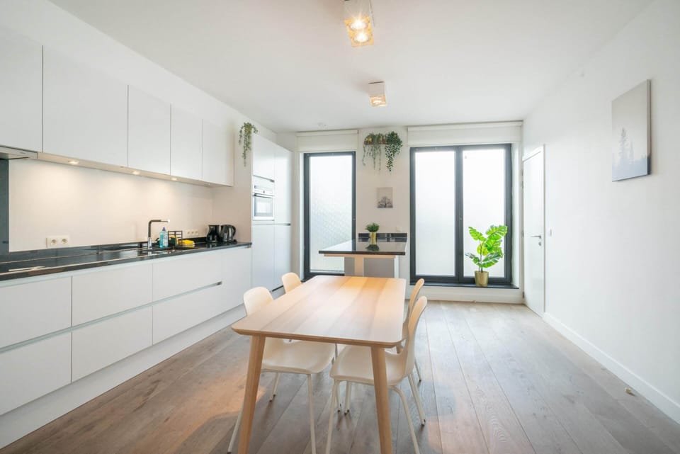Apartment | Dining