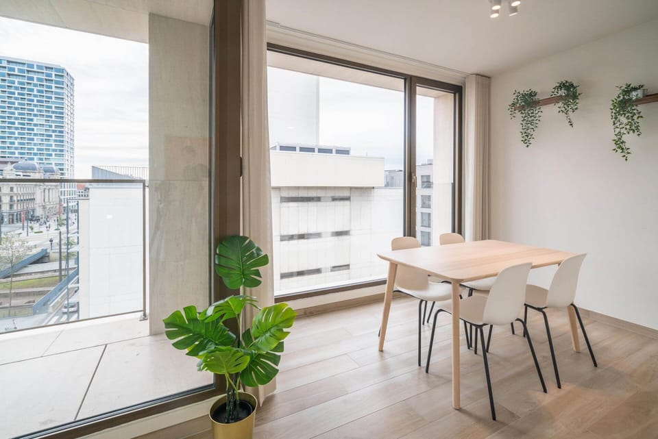 Apartment | Dining