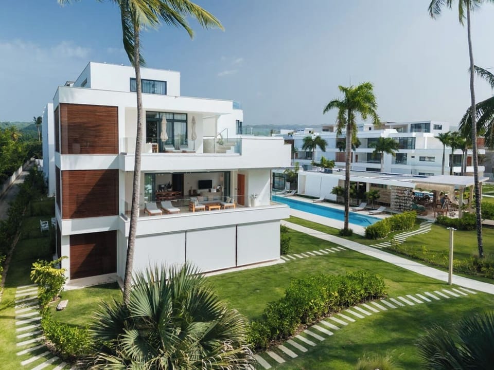 Front-row location with direct beach access and beautiful ocean views, just steps from the sand.