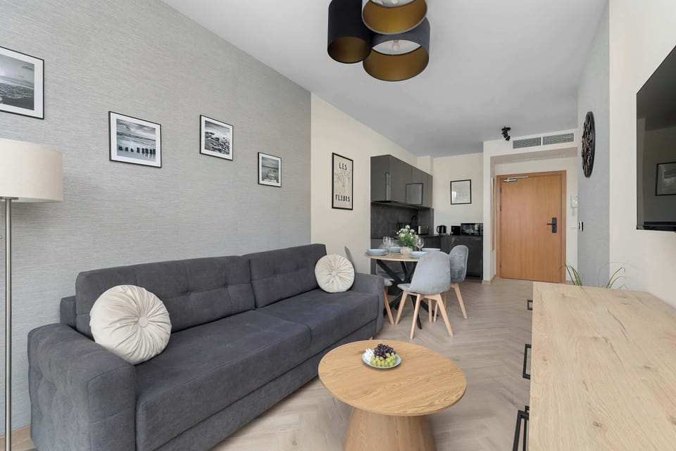 Unwind on the comfortable sofa that can be converted into double bed.