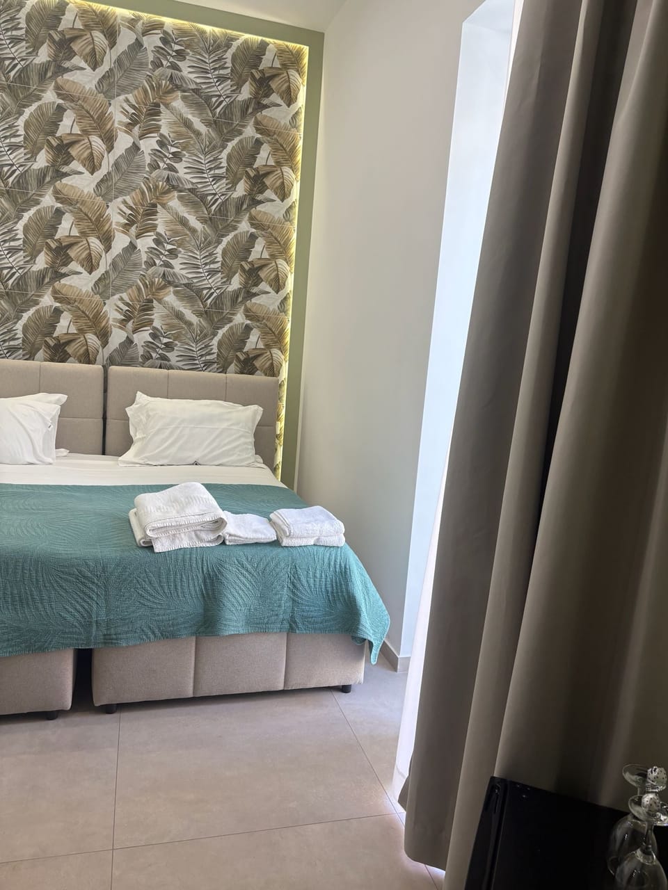 Classic Double or Twin Room | Desk, free WiFi