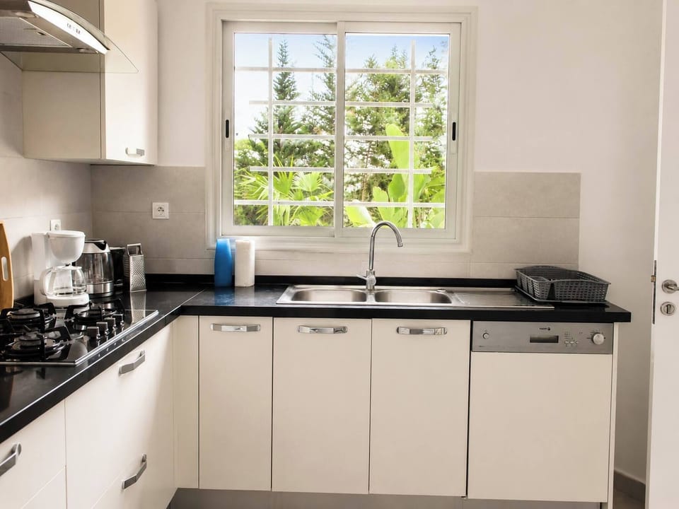 Villa, 4 Bedrooms, Smoking, Private Pool | Interior