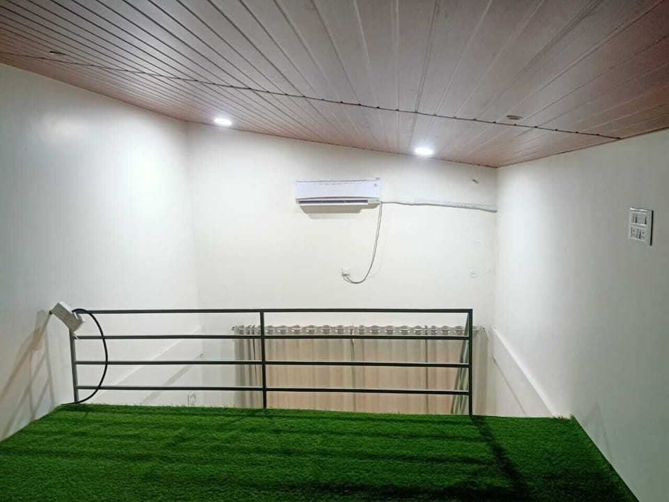 Basic Duplex, Garden View | Interior
