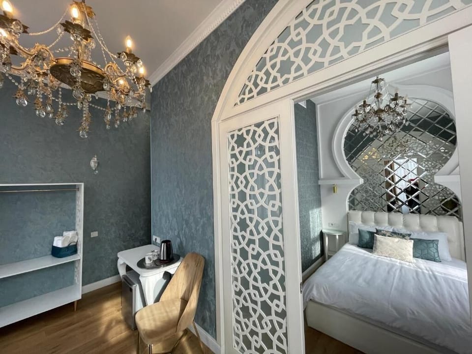 Suite, Balcony, City View | Soundproofing, iron/ironing board, free WiFi