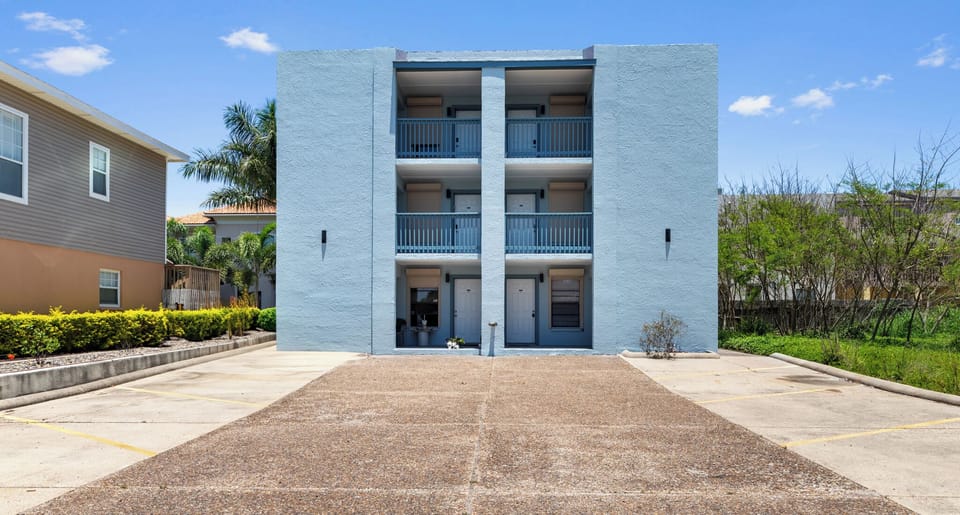 Exterior view of the building with convenient on-site parking 