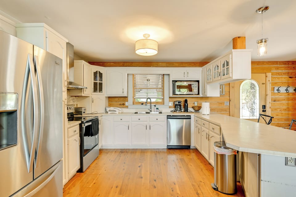 House (4 Bedrooms) | Interior