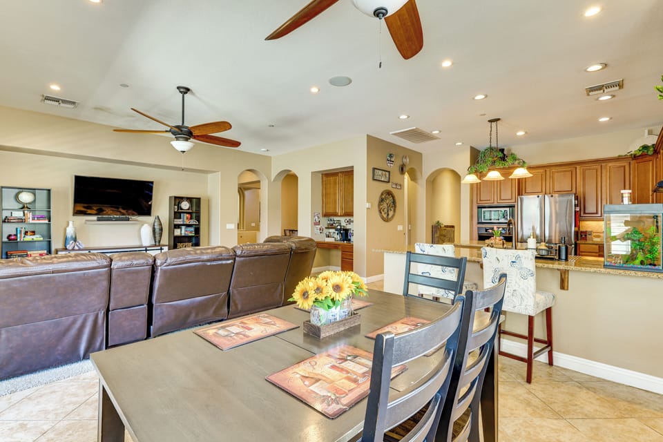 House (3 Bedrooms) | Interior