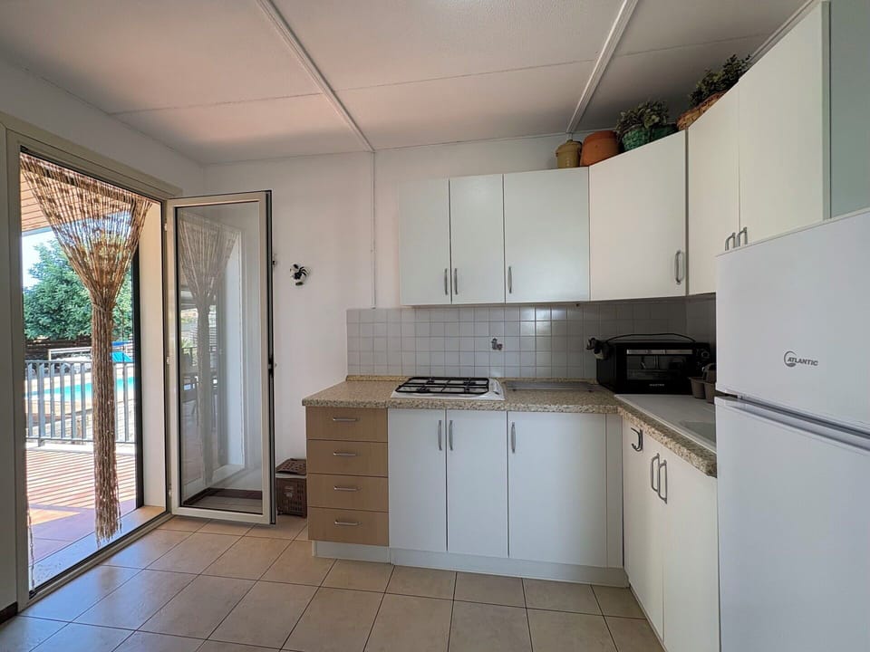 Autumn, Kitchen, Spring, Summer