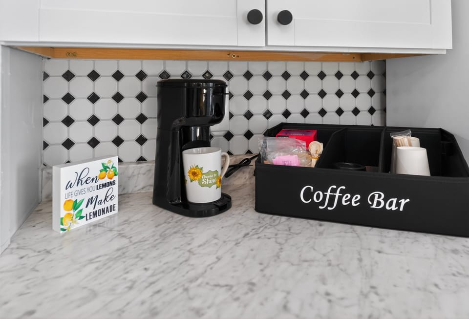 House, 2 Bedrooms | Coffee and/or coffee maker