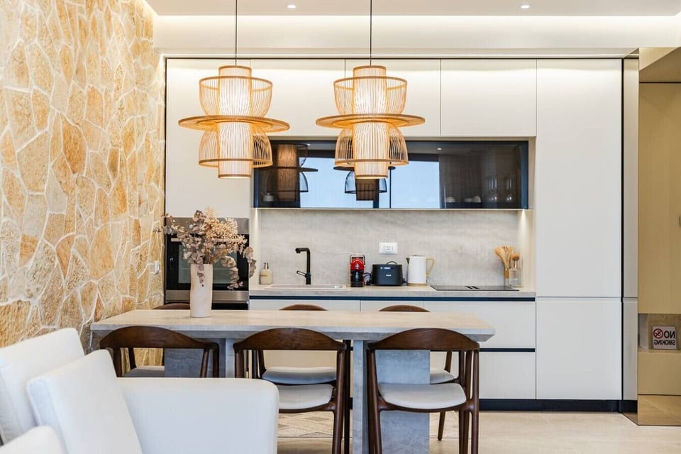 Fully-equipped kitchen