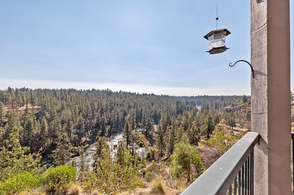 Beautiful views of the Deschutes River from the deck.