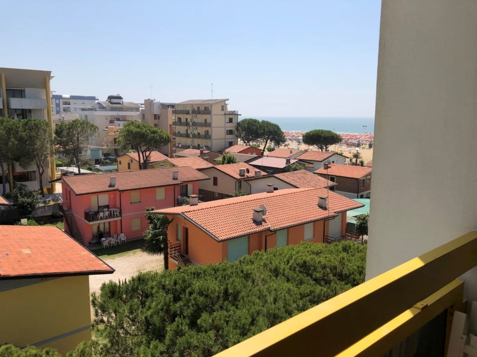 Studio, 1 Bedroom, Balcony, City View | Property grounds