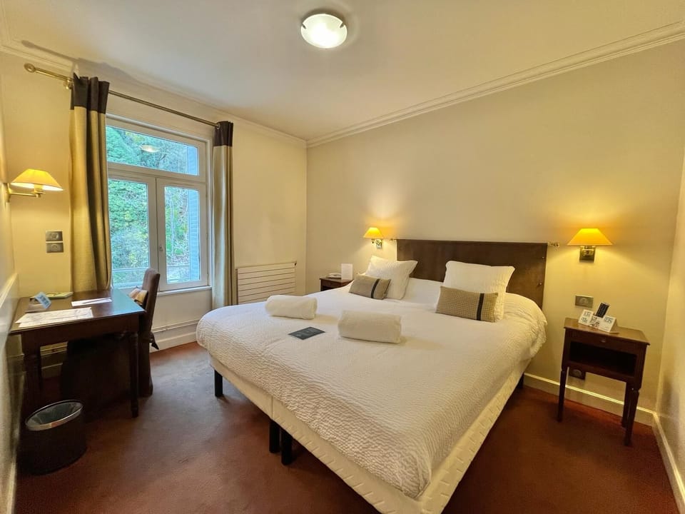 Classic Double Room, 1 Bedroom, Non Smoking, Courtyard View | 1 bedroom, premium bedding, in-room safe, individually decorated