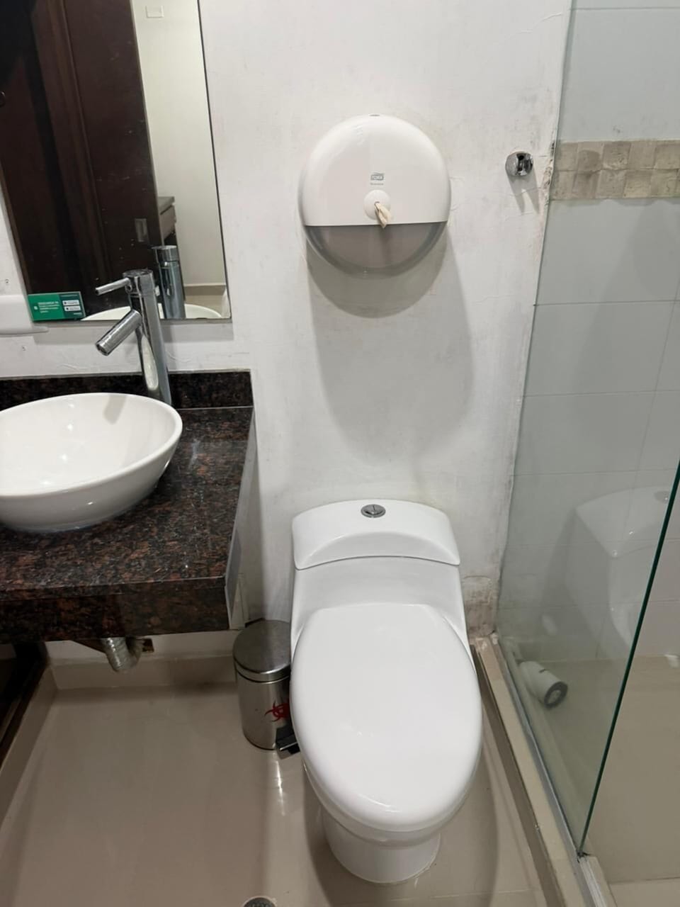 Free toiletries, soap, shampoo, toilet paper