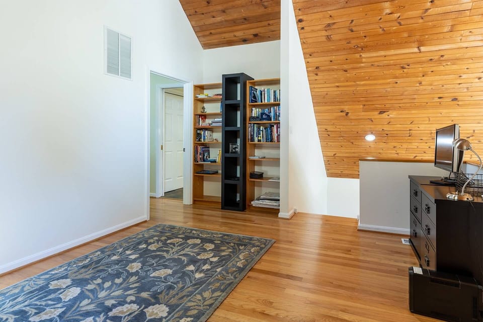 Another view of the 2nd floor loft.