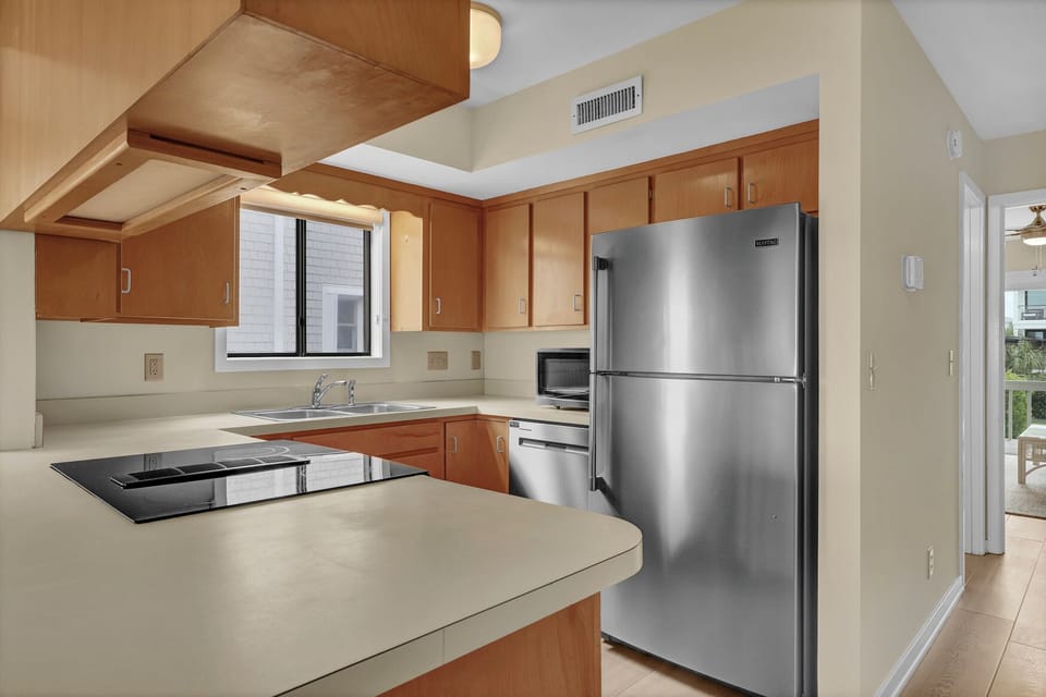 Full kitchen
