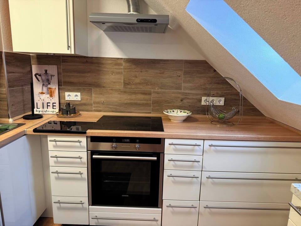 Apartment, 3 Bedrooms, Garden View | Interior