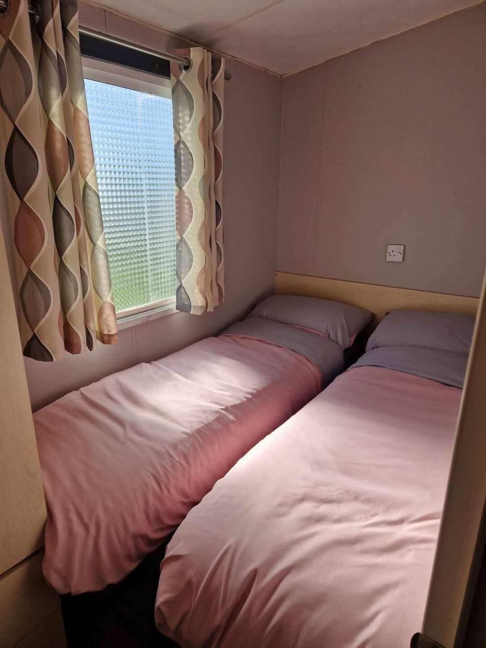 3 bedrooms, WiFi (free)