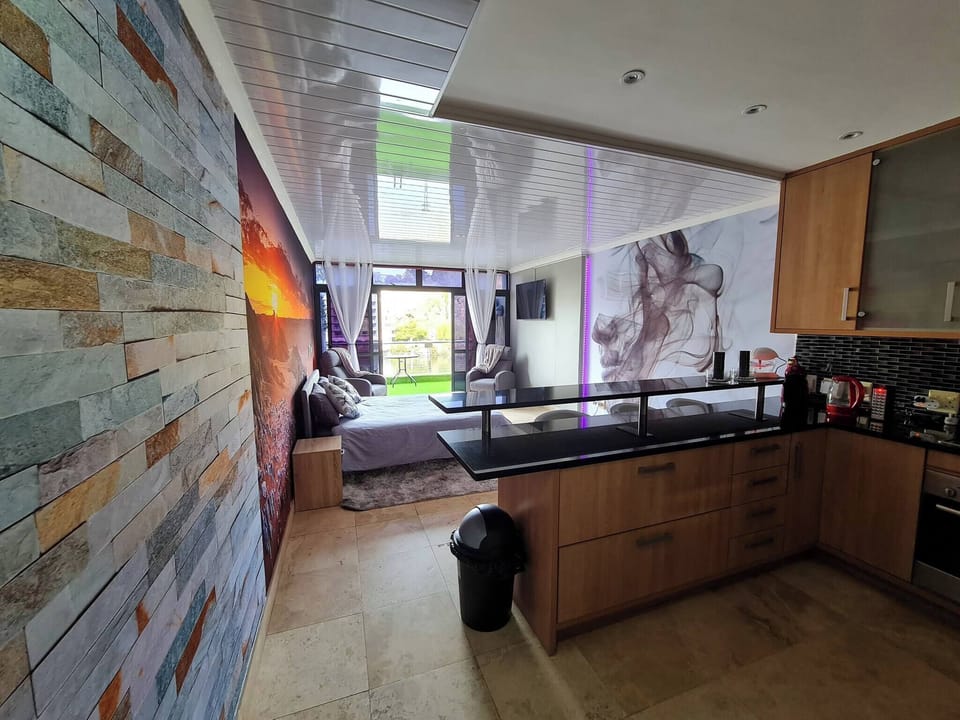 Apartment, 1 Bedroom, Accessible, Balcony | Interior