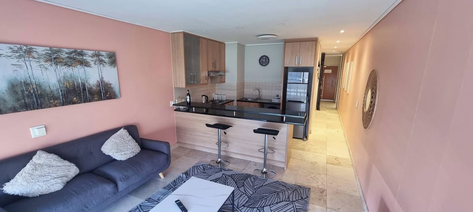 Apartment, 1 Bedroom, Accessible, Balcony | Living area