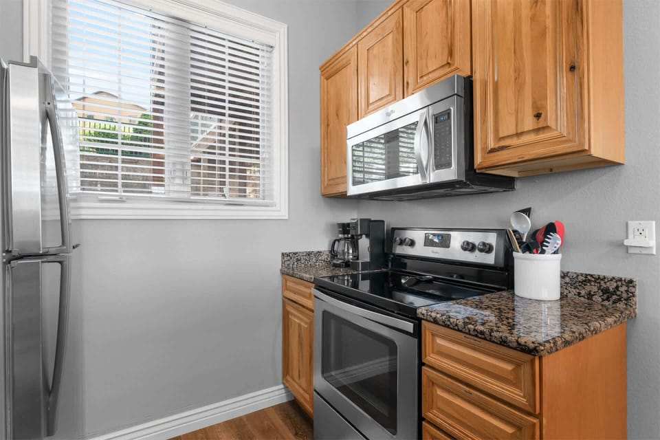 The inviting kitchen is well equipped for an unforgettable getaway​