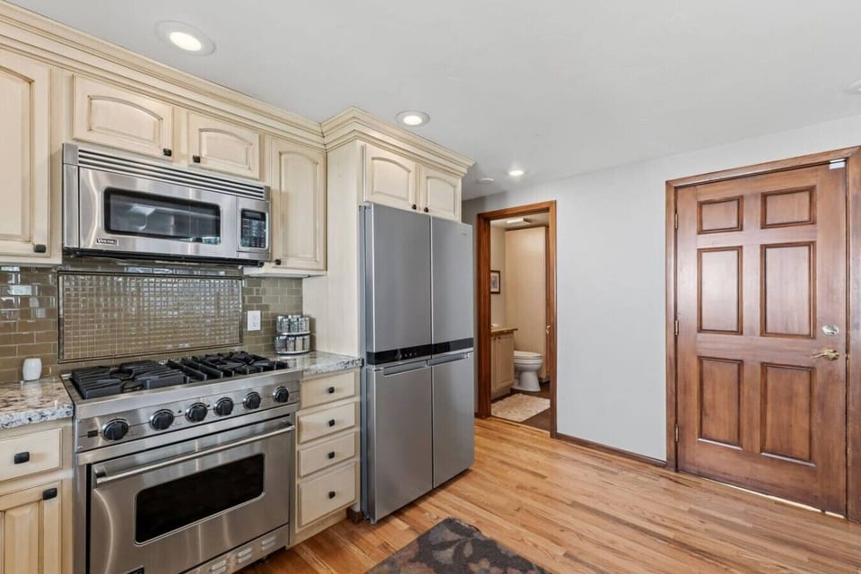 Fully equipped kitchen